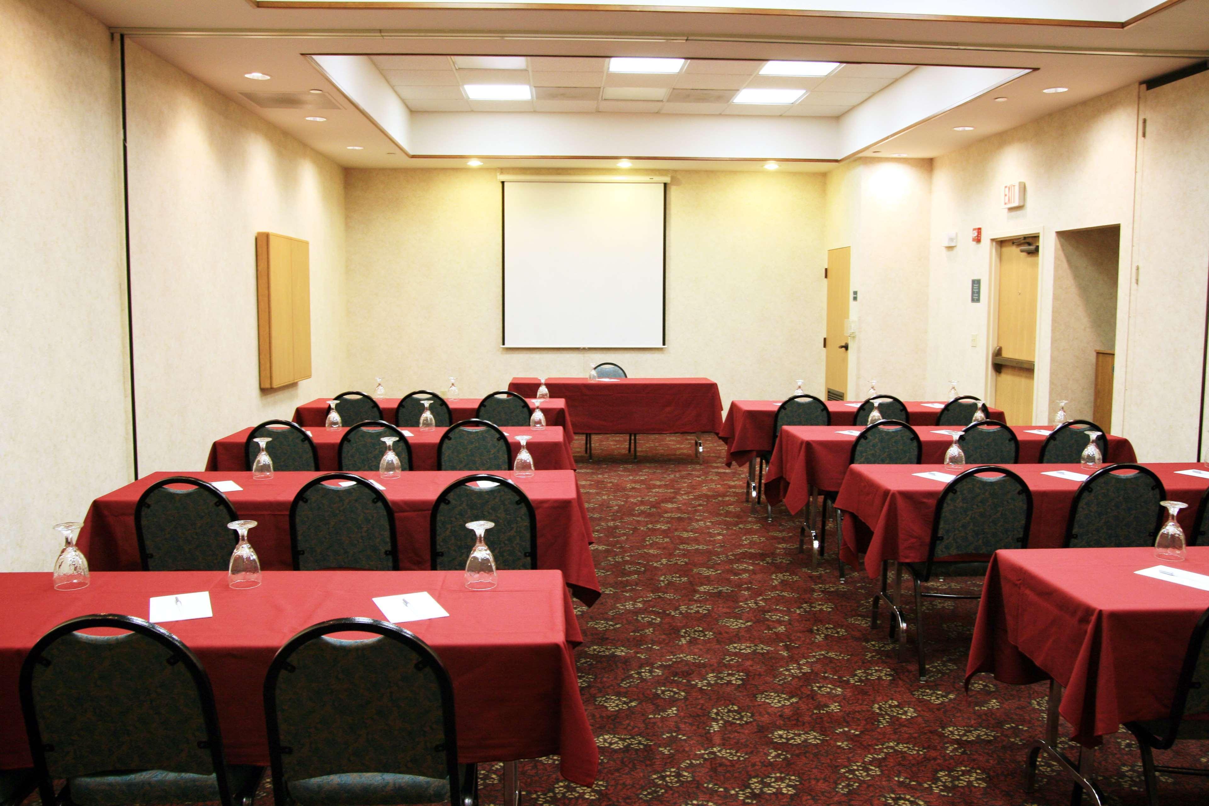 Hampton Inn & Suites Kansas City-Merriam Facilități foto