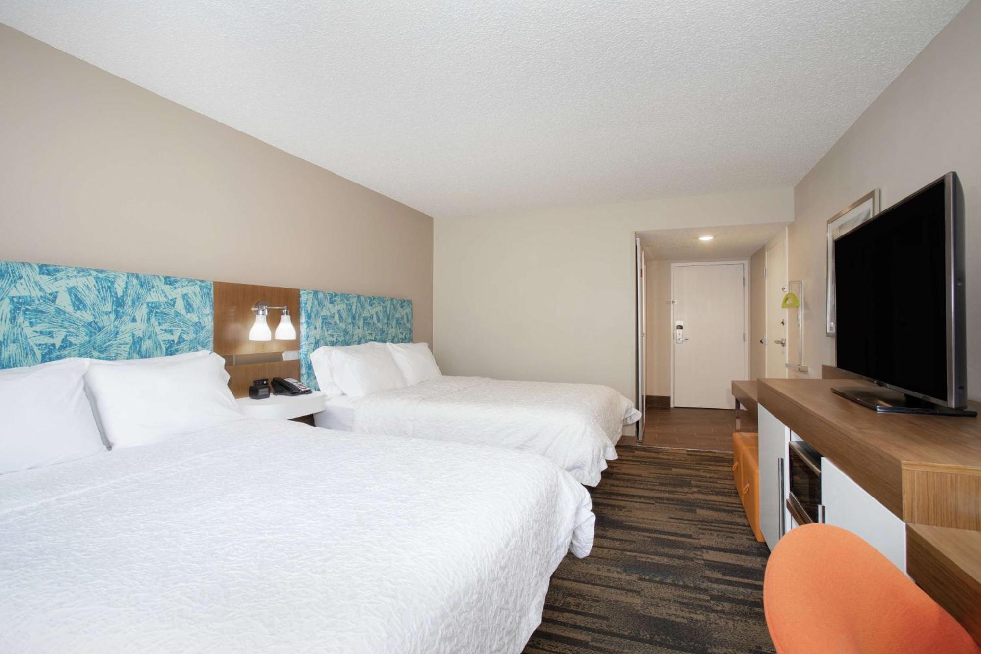 Hampton Inn & Suites Kansas City-Merriam Exterior foto